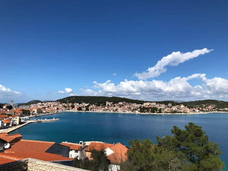 Tisno: Tour of the town with churches and palaces - Discovering Tisno’s Richer Side