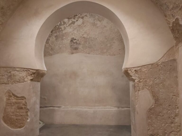 Toledo: Ancient Underground City Tour in Spanish - The Underground Side of Toledo: What to Expect