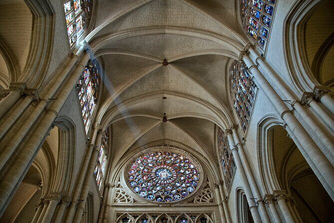 Toledo Essential: Private Visit with Official Guide and Tickets - Who Should Consider This Tour?