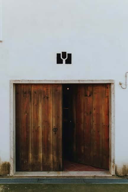 Tomar: Learn About Winemaking with a Tasting - Possible Drawbacks to Consider