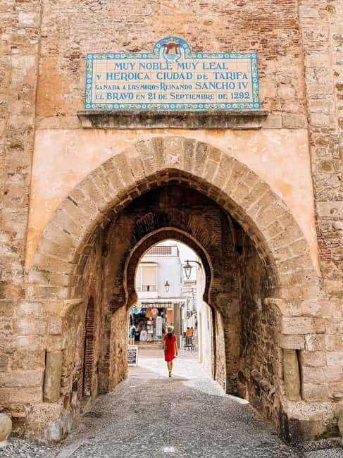 Torremolinos: Tarifa Guided Tour with Beach Time - The Itinerary Breakdown