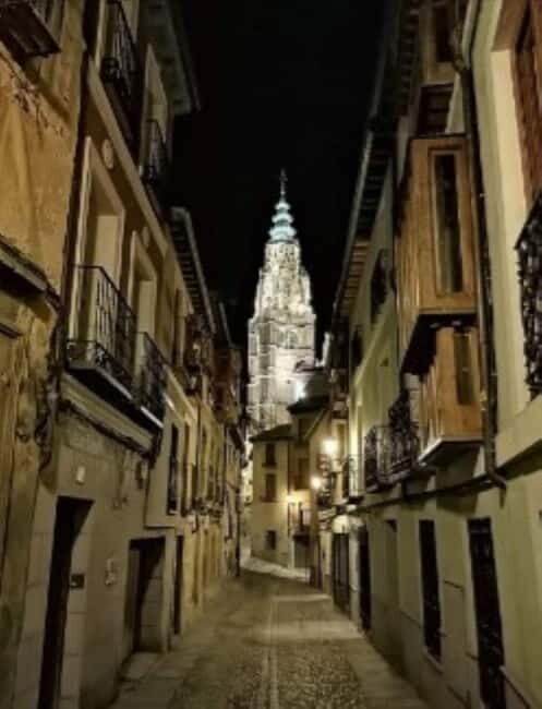 Tour Nocturno de Leyendas y Misterios con Subterráneo - A Detailed Look at the Tour Experience