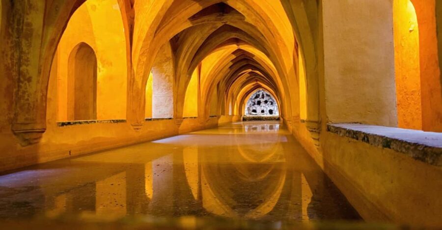 Tour of the Alcazar of Seville - The Value of a Guided Tour