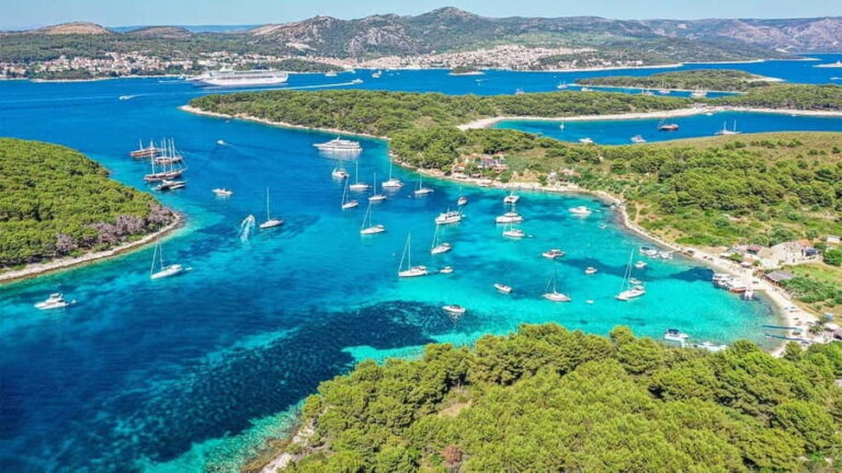 Trogir & Blue Lagoon Tour + Underwater Museum & Jet Scooter - Exploring Trogir: Croatia’s UNESCO Gem