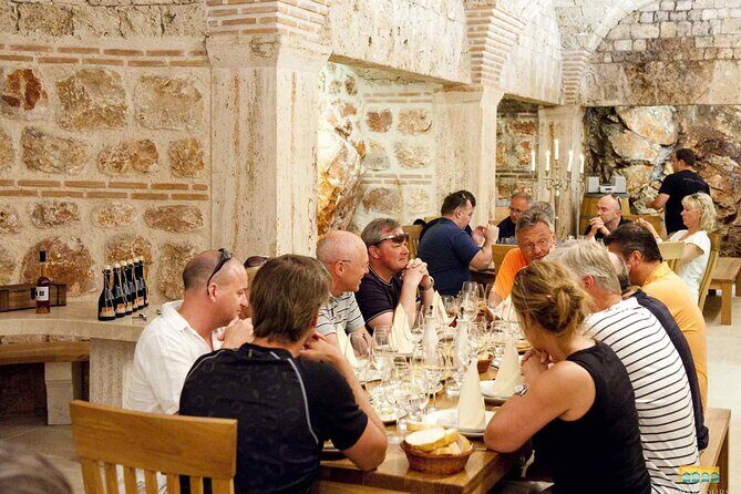 Twice the Wine - Two wineries half day tour, with delicacies