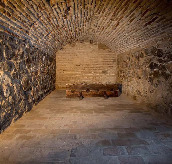Underground Toledo: Roman baths, dungeons, and secrets beneath the city - Why This Tour Offers Real Value
