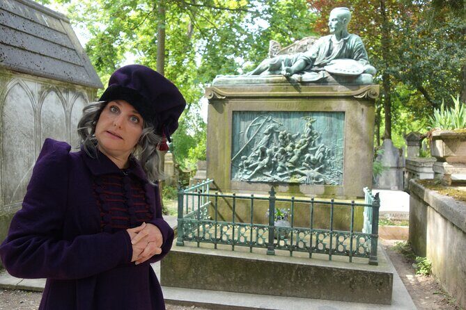 Unusual 2-hour guided tour of the Père Lachaise cemetery - What to Expect on the Itinerary