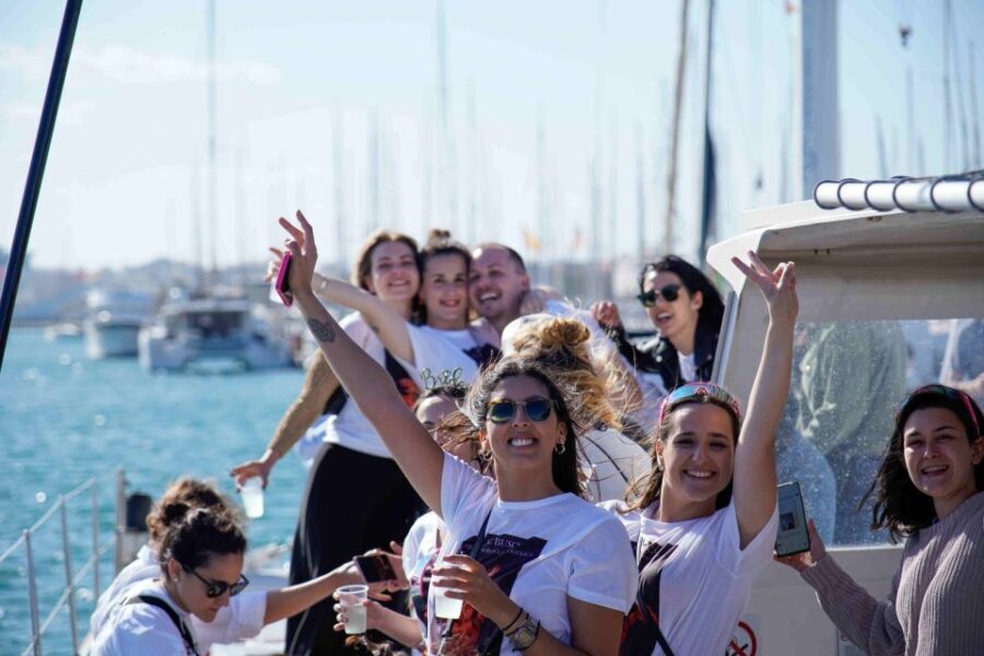 Valencia: Catamaran Party Boat with Lunch - An In-Depth Look at the Valencia Catamaran Party Experience