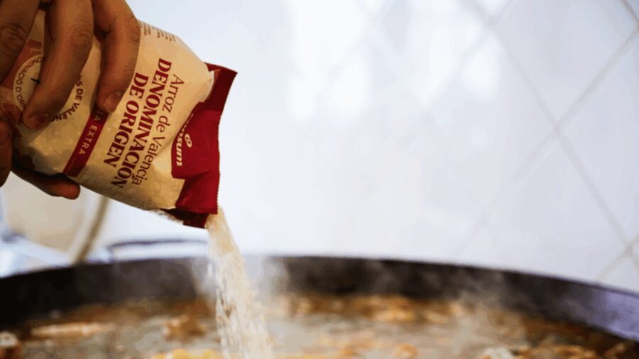 Valencia: cook your paella (with purchase at Russafa market) - FAQs