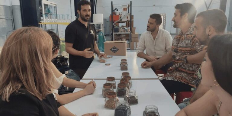 Valencia: Distillery visit and gin tasting in Benifla - Why This Tour Offers Real Value