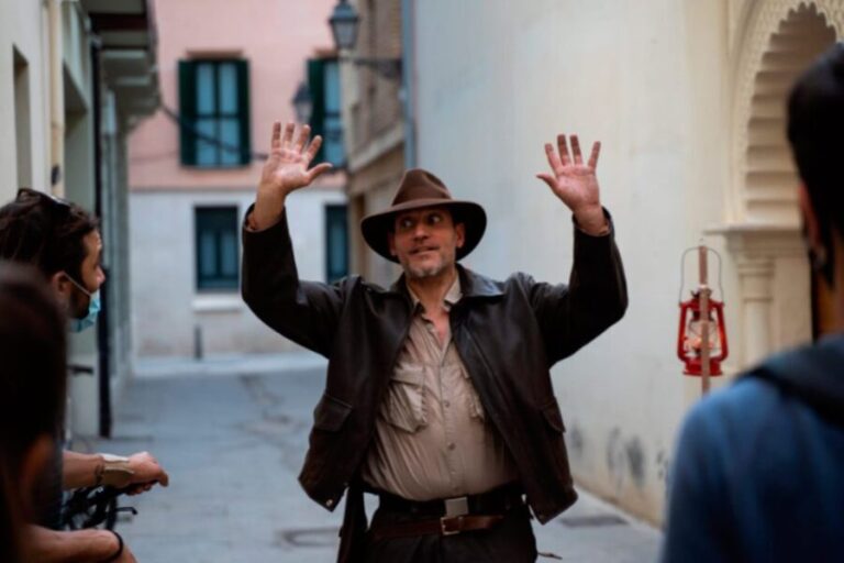 Valencia: 'Indiana Jones and the Holy Grail' Walking Tour - Exploring the Tour in Detail