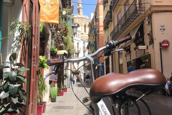 Valencia Old Town Private Tour by Bike or Electric Ride - The Itinerary in Detail: What You’ll See and Why It Matters