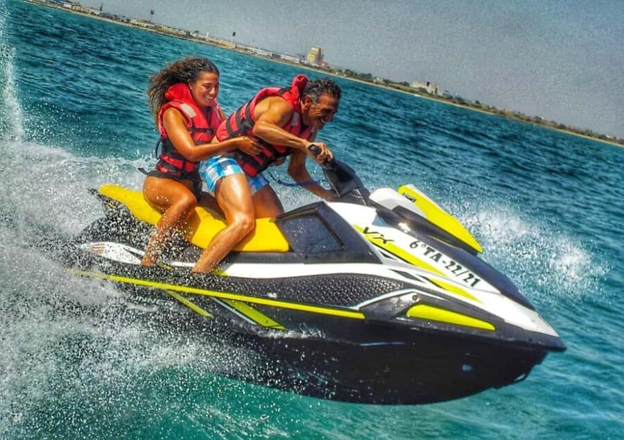 Valencia: Pobla de Farnals JetSki Rental +Fotos+ Beach Club - What the Experience Looks Like in Practice