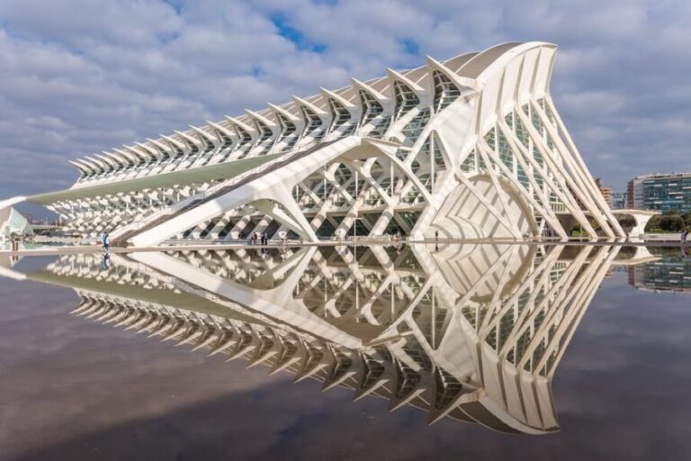Valencia: Principe Felipe Science Museum Entry Ticket - Practical Tips for Visiting