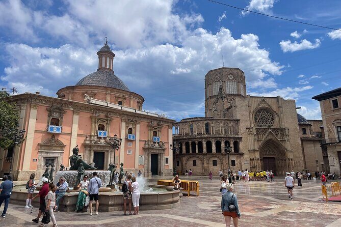 Valencia: Top 25 Highlights Guided Bike Tour - Who Will Love This Tour?