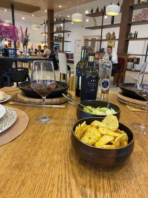 VALLADOLID: TOUR with a sommelier. Tasting of 3 wines + TAPAS. - FAQs