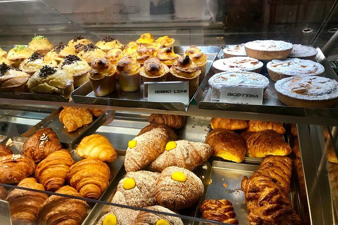 Verona walking tour:food, wine, legends, lunch/dinner & cable car - Why This Tour Offers Great Value