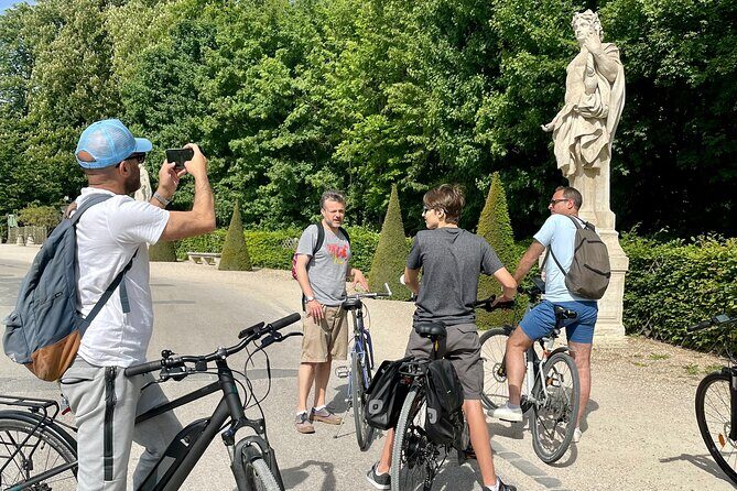 Versailles Full-Day Electric Bike Tour : Market, Picnic & Palace - A Deep Dive into the Versailles Electric Bike Tour