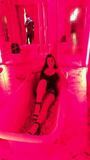 Vigo: Thematic Tour Selfie Experience Gallery Vigo-Galicia - An in-depth look at the Vigo Selfie Gallery Experience