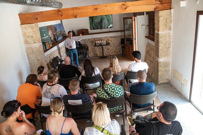 Visit the Finca and olive grove, extra virgin olive oil tasting and snack - Who Will Love This Tour?