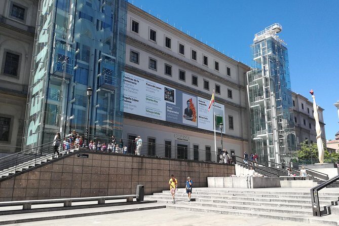 Visita privada en el Museo Reina Sofía con Entrada y Guía - Frequently Asked Questions