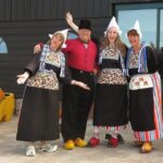 Volendam: Traditional Costume Photo with Cheese & Clog Tour - A Closer Look at the Tour Experience