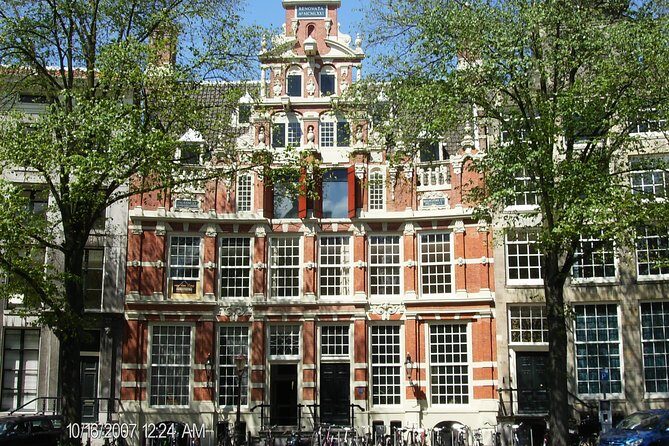 Walking tour of 2 hours of the highlights of Amsterdam - Authentic Experiences and Insights