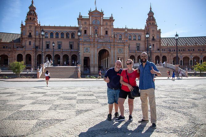 Walking tour through the monumental and historical area of Seville - Practical Tips for Your Visit