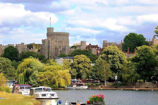 Windsor, Stonehenge and Bath Day Trip from London - Who Should Consider This Tour?