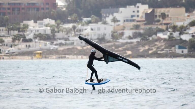 Wingfoil rental in Costa Calma: Your adventure starts with RENT&GO! - What makes RENT&GO stand out for wingfoil enthusiasts?
