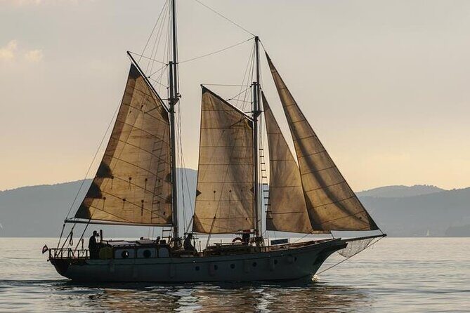 Zadar Private Authentic Wooden Boat tour with unlimited champagne - Exploring the Itinerary: What You Can Expect