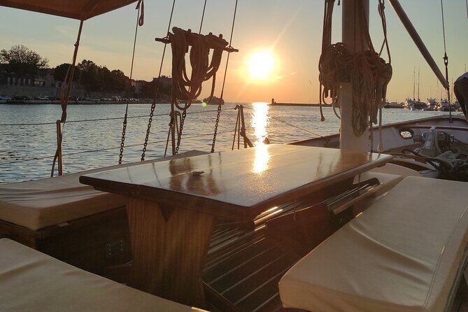 Zadar: Private Sailing Sunset Tour with champagne - What Sets This Tour Apart