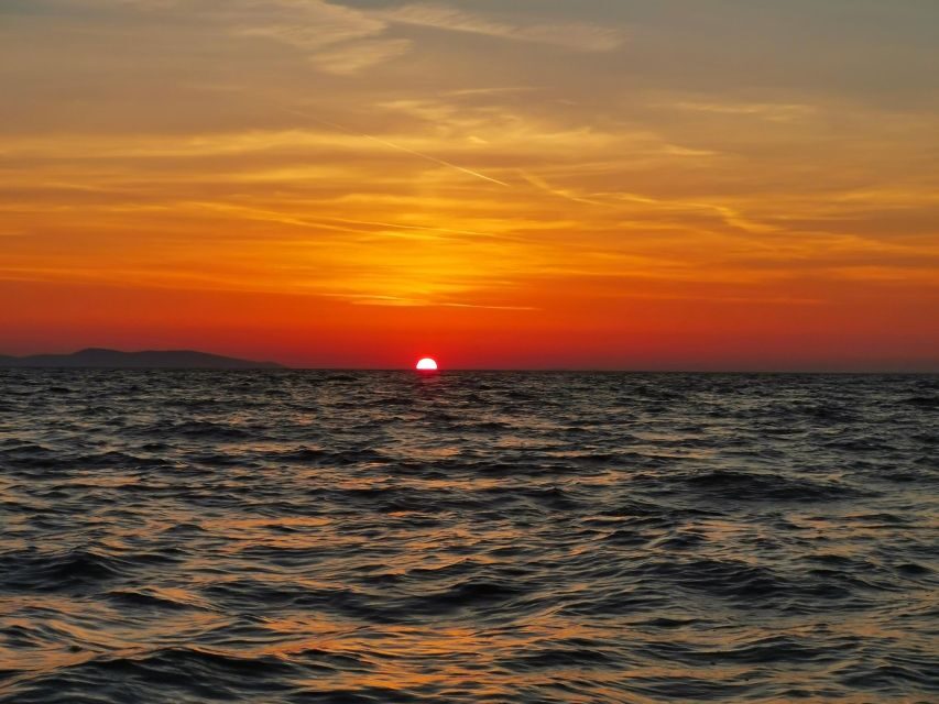 Zadar: Sunset and Night Cruise with Unlimited Sparkling Wine