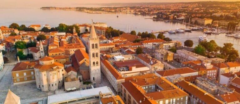 Zadar: Zadar Private History Walking Tour of Old Town - The Experience on the Ground