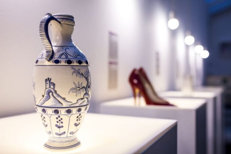 Zagreb: Skip-the-Ticket-Line Museum of Broken Relationships - An In-Depth Look at the Experience