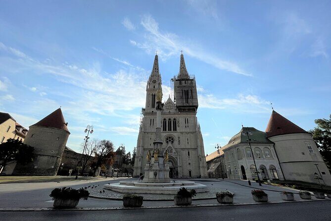 Zagreb Small Group Walking Tour with WW2 Tunnels