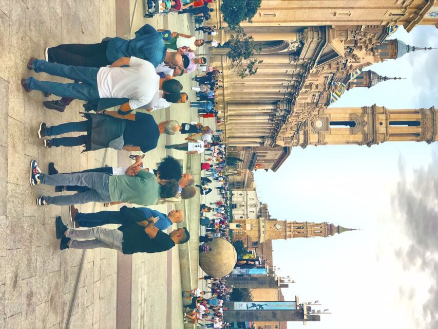 Zaragoza: Historical Tour of the Old District with a Guide - The Practical Side: What to Expect