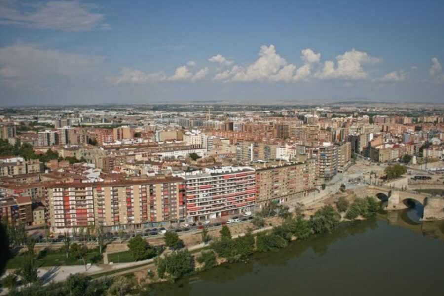 Zaragoza: Private custom tour with a local guide - Why This Tour Works Well