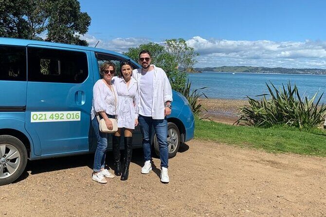 1.5h Waiheke Guided Scenic Tour in our Electric Van - The Experience and Guides