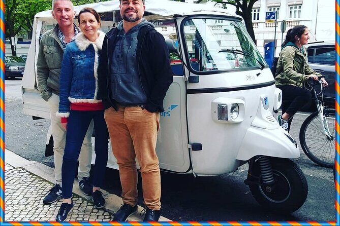 1 hour in Tuk Tuk to access the famous viewpoints of Lisbon - Exploring Lisbon’s Viewpoints in a Private Tuk Tuk