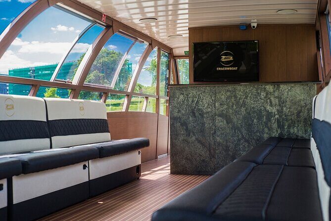 1-Hour Krakow Sightseeing Cruise Catamaran on the Vistula River - Who Should Consider This Tour?