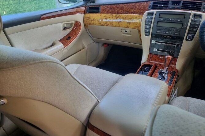 100% CFC APPROVED -Shared Shuttle Transfer - Hotel to Nadi Airport - An In-Depth Look at the Shared Shuttle Experience