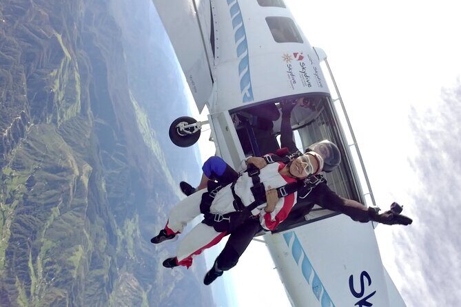 18,000ft Tandem Skydive over Abel Tasman - Who This Tour Is Best For