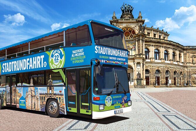 2 day ticket Grand City Tour Hop on Hop off 22 stops - The Guide and Audio Commentary