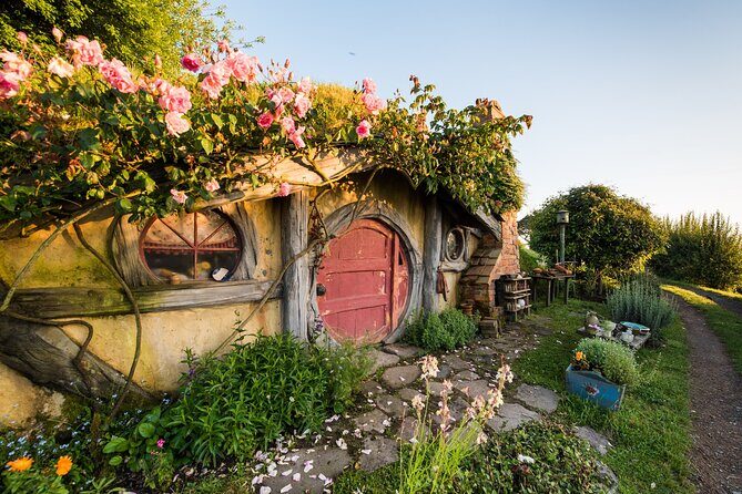 2 Day Tour Auckland to Hobbiton, Waitomo, Rotorua and Taupo - Exploring the Itinerary in Detail