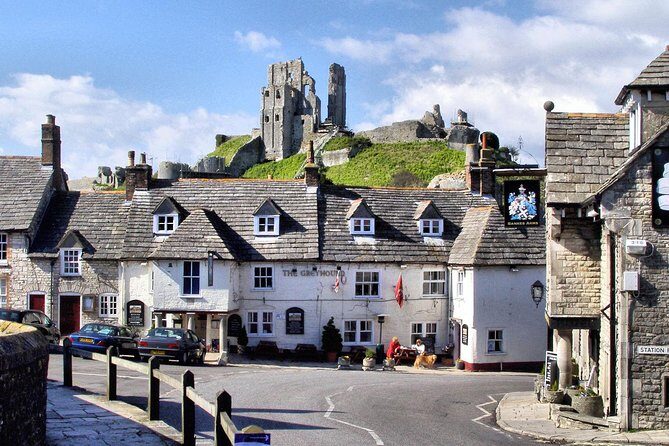2 DAY TOUR | Jurassic Coast, Glastonbury, Stonehenge & Salisbury - FAQ
