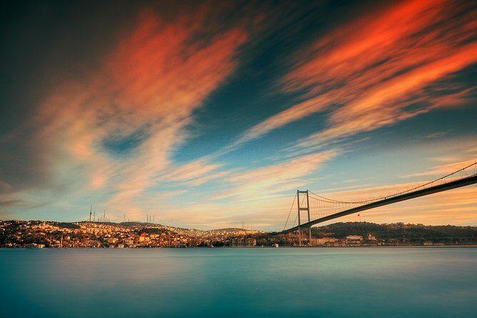 2-Hour Private Luxury Yacht Cruise on Bosphorus with Transfers - The Route Breakdown: What to Expect at Each Landmark