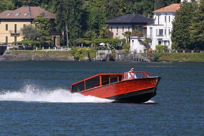 2 Hours Private Wooden Boat Tour on Lake Como 6 pax - Exploring Lake Como from the Water: A Detailed Look at the Itinerary