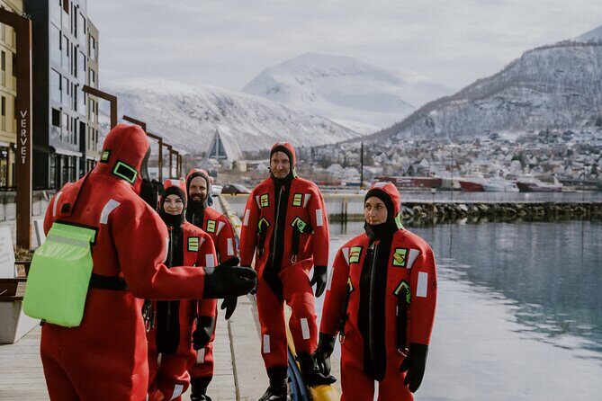 2 Hours Urban Arctic Floating Activity in the Harbours of Tromsø - FAQs