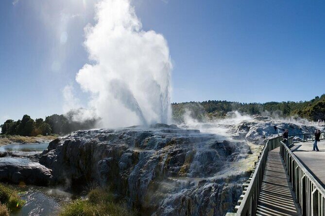 3 Days Driver & Luxury Car Customizable Tour-Unlimited KM - Why This Tour Stands Out